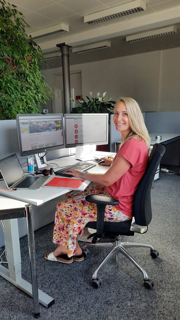 Jenny Banas 10 Jahre Online